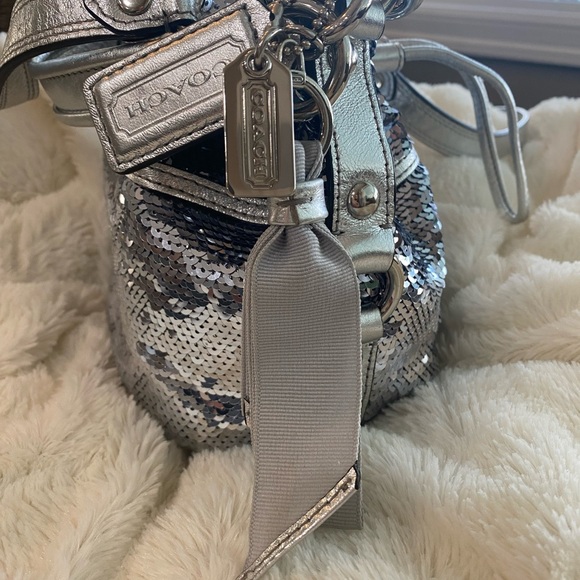 Coach Poppy Silver Sequin Women's Bag - Picture 4 of 10